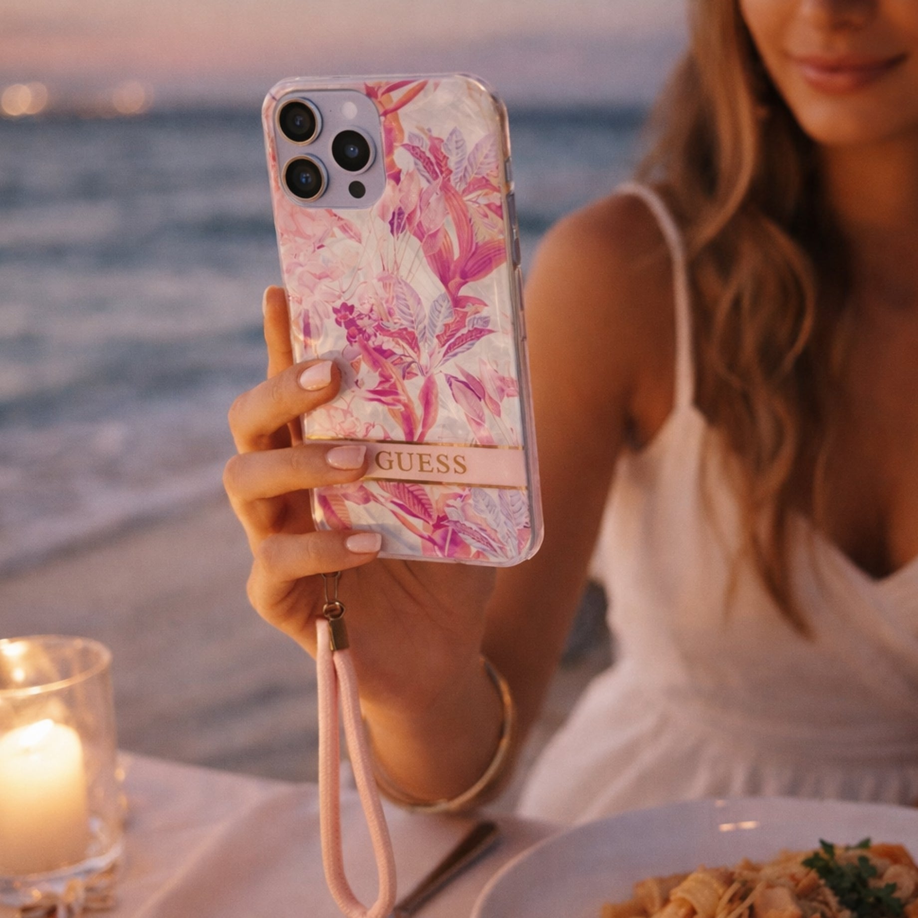 Protector iPhone 13 Pro Max GUESS Flores