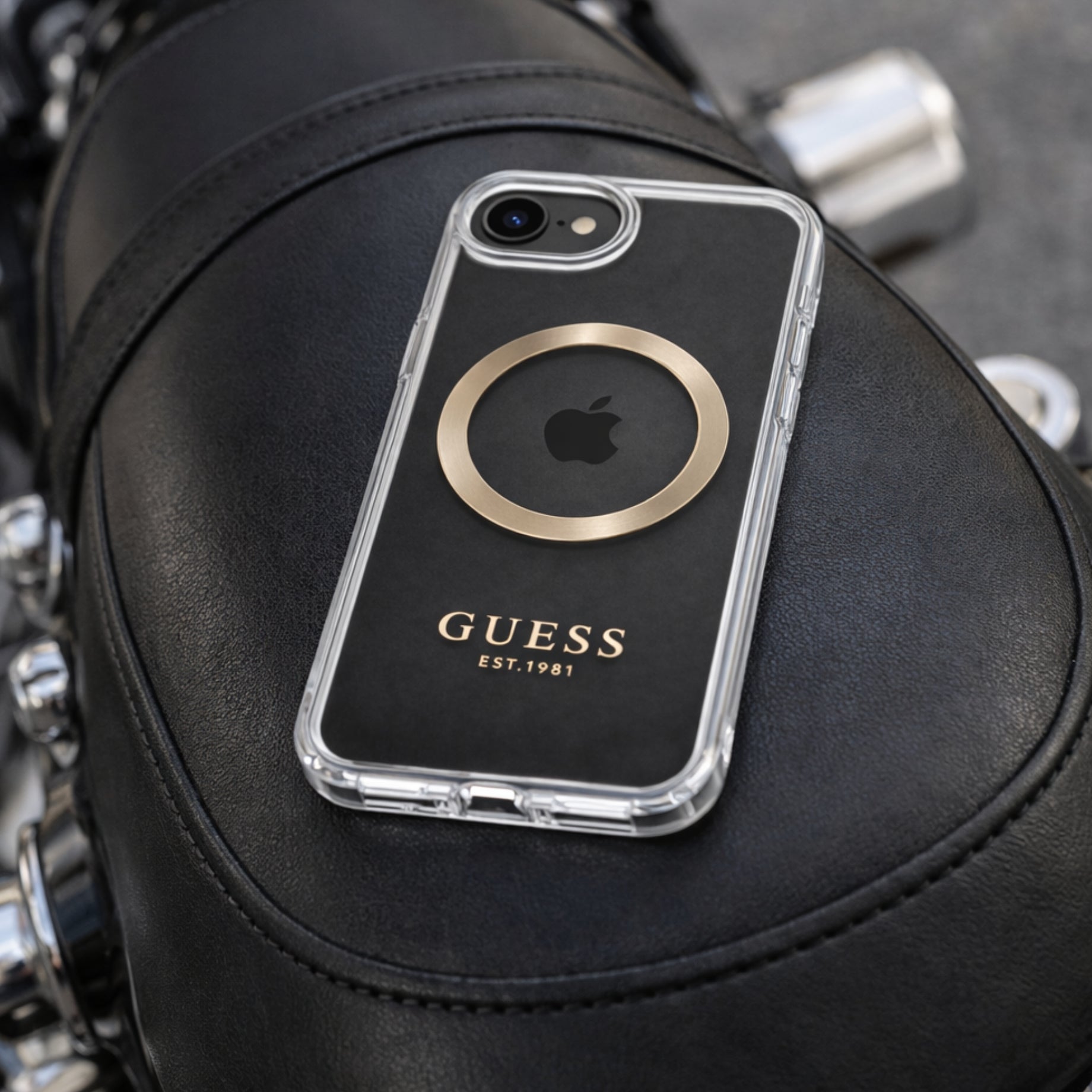 Protector iPhone 16 E GUESS Outline Magsafe Oro