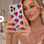 Protector iPhone 16 Pro Max Diseño Fresas
