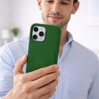 Protectores iPhone 16 Pro LACOSTE