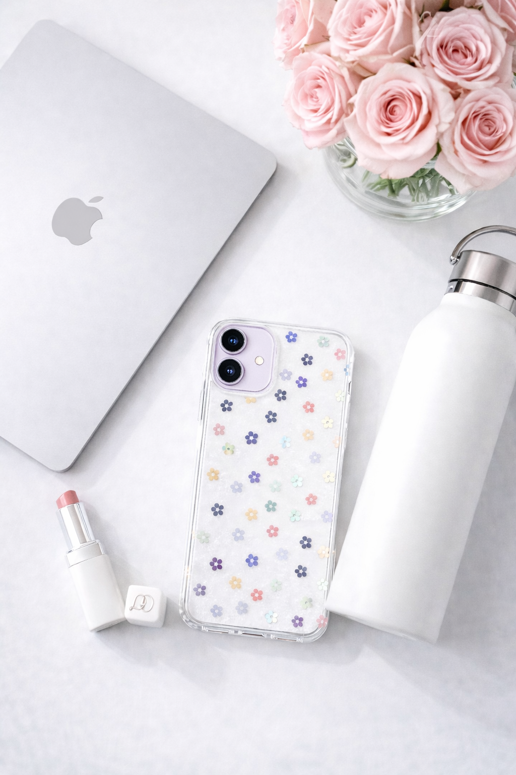 Protector iPhone 17 Cow and pastel bloom